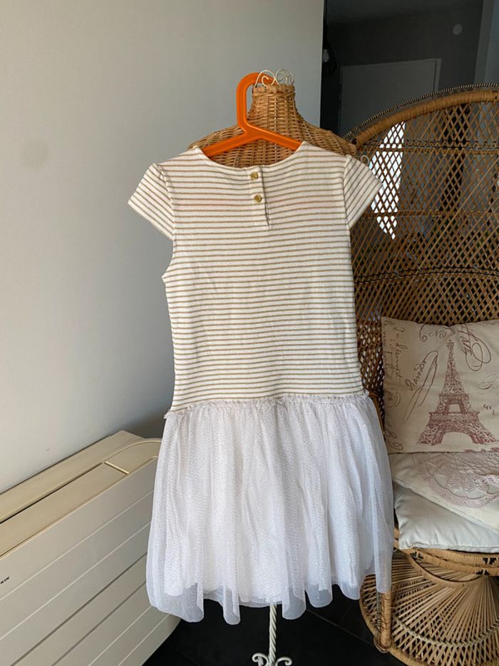 Robe Petit Bateau blanche et dorée à rayures avec jupe en tulle et paillettes taille 10 ans - photo numéro 11