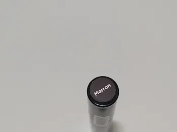 Mascara allongeant marron