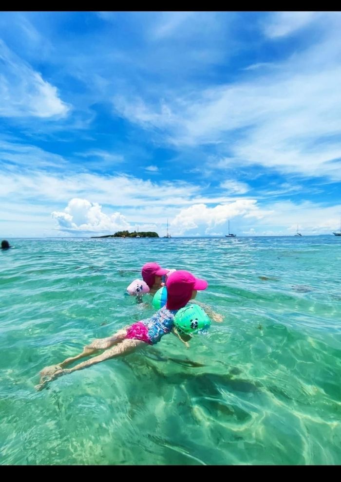 Lot de 6 mois à 3 ans fille. PETIT PRIX