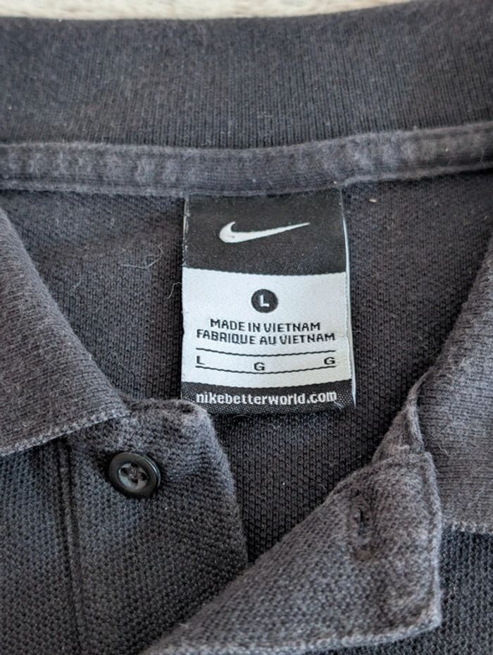 Polo Nike FCB . Taille L - photo numéro 5