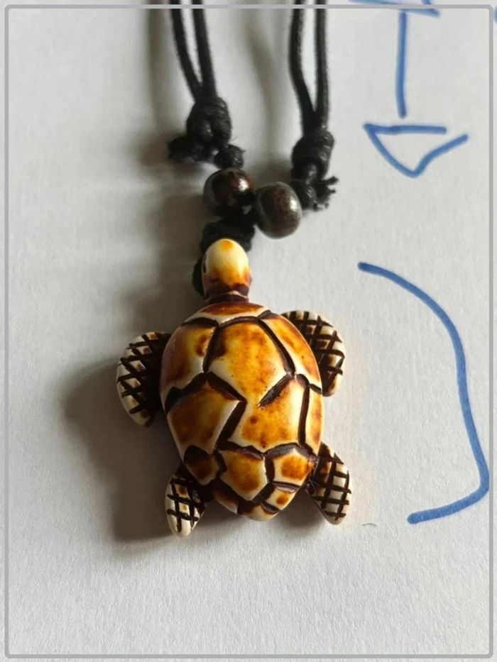Collier tortue en résine cordon réglable - photo numéro 3