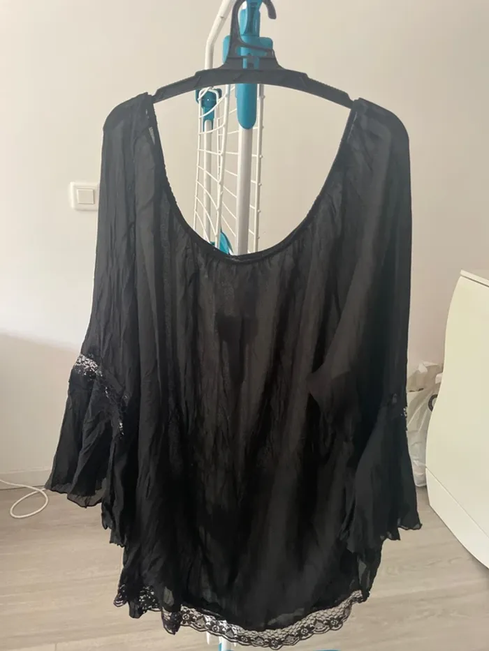 Tunique noire transparente dentelle - photo numéro 4