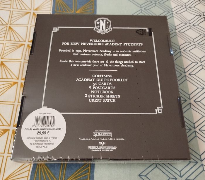 Coffret panini wednesday neuf - photo numéro 4