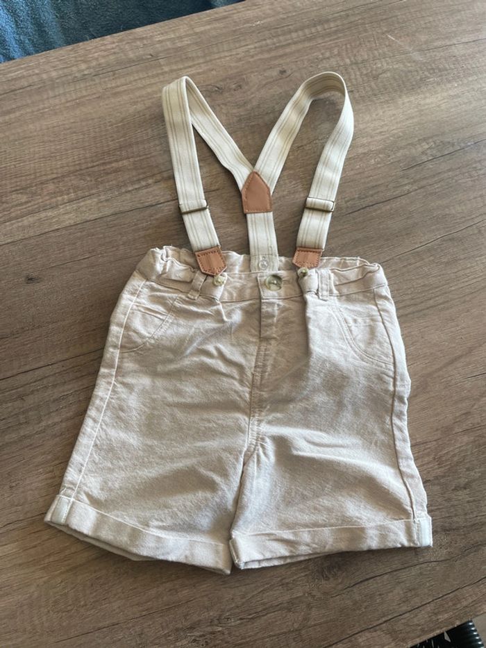 Short avec bretelles neufs