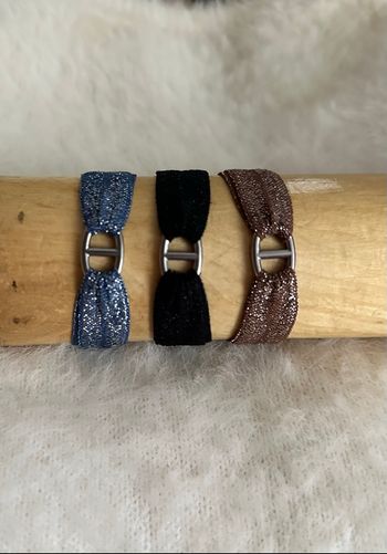 Bracelet tissu petite maille marine argenté