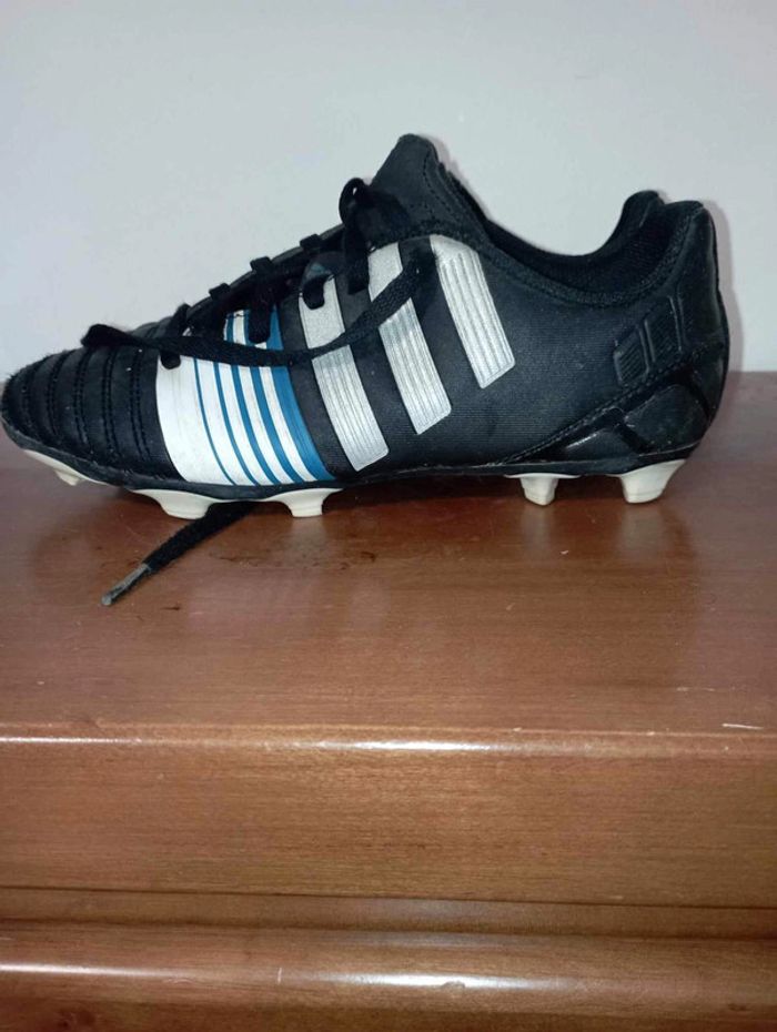 Basket de football enfants taille 38 marque Adidas très bon état - photo numéro 4