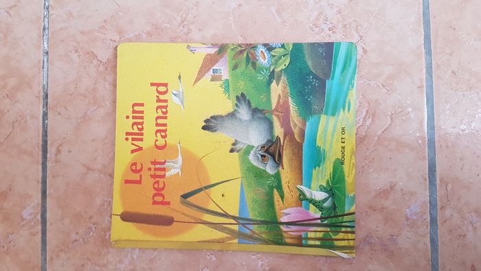 Livre enfant "Le vilain petit canard" d'Andersen - photo numéro 1