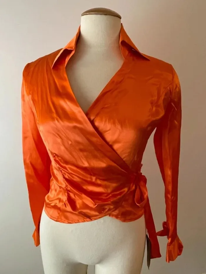 Top cache-coeur Orange Charo Azcona