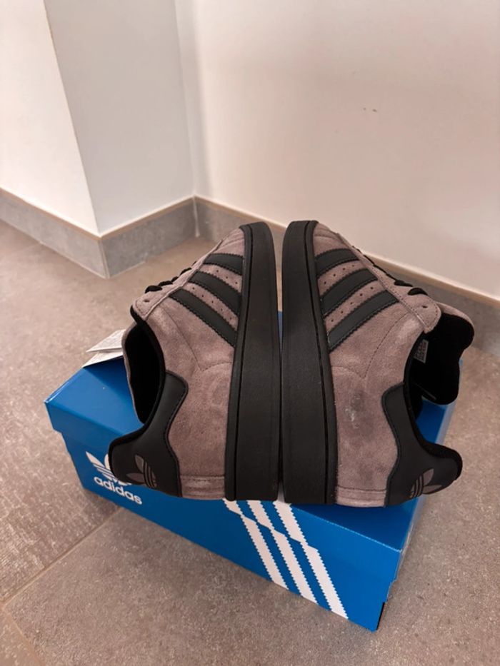 Adidas Campus Neuves Taille 42 - photo numéro 5