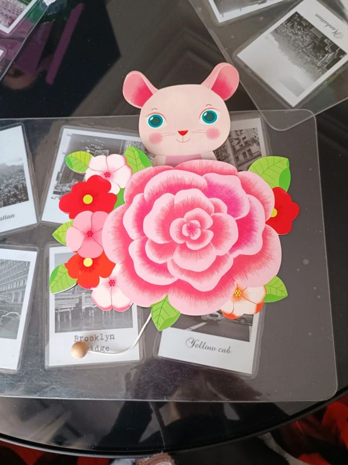 Boite à musique murale en bois