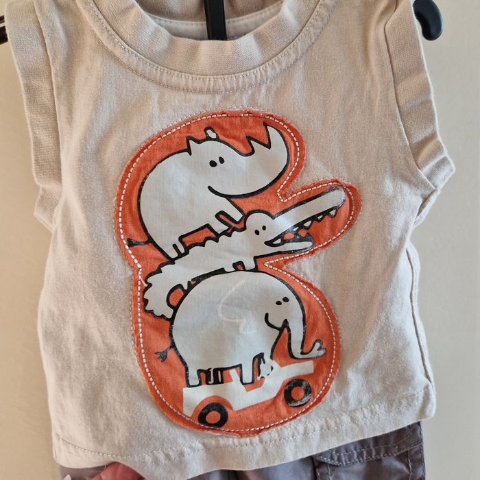 3 mois ensemble jogging et debardeur - photo numéro 2