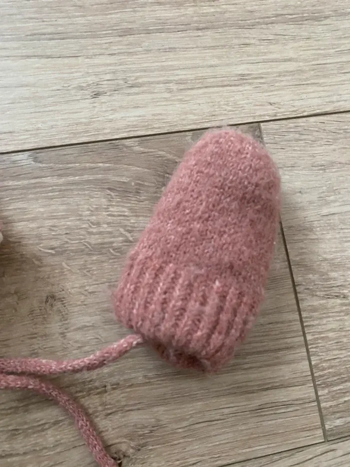 Bonnet et moufles bébé filles - photo numéro 2