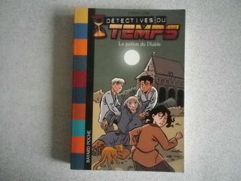 DETECTIVES DU TEMPS