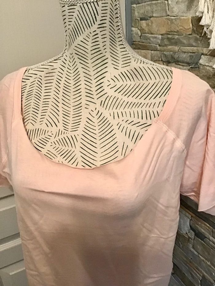 Top court colorie abricot taille M marque Pink Sin - photo numéro 2