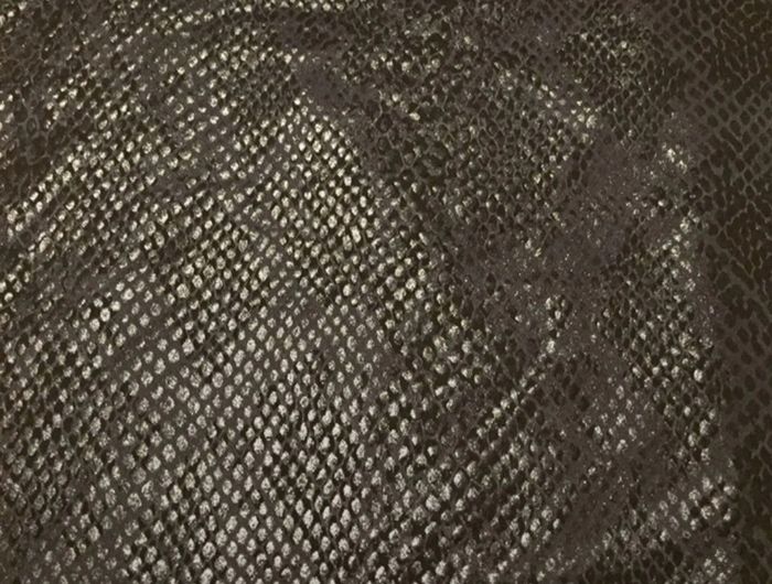 Robe moulante sexy effet python - photo numéro 2