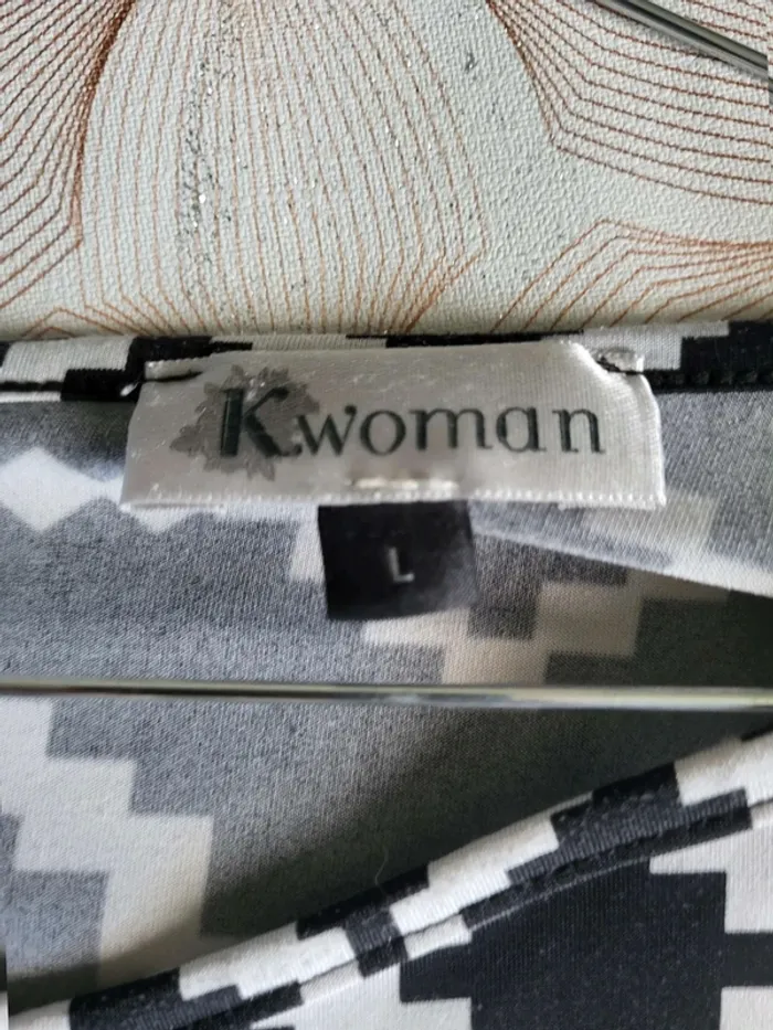 Haut imprimé dos dentelle noir et blanc taille L  Kwoman - photo numéro 3