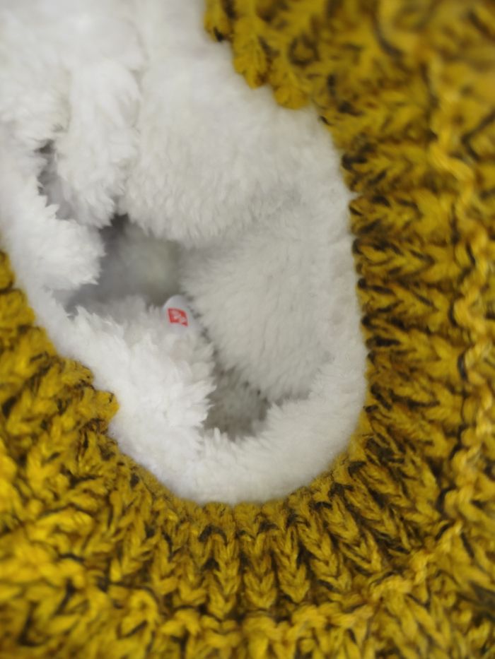 Bonnet hiver 🪾 avec pompon - photo numéro 3