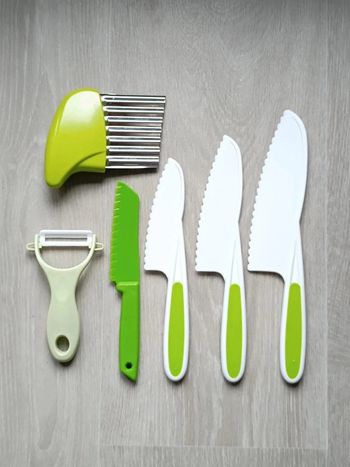 Ensemble de cuisine 6 pièces pour enfant neuf vert
