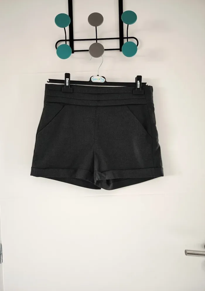 short naf naf 36