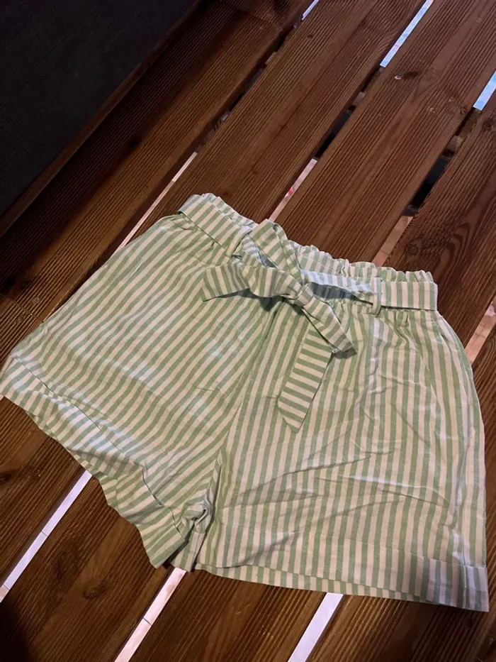 Short rayé été