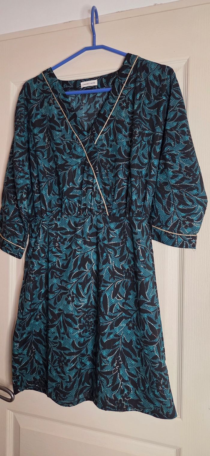 Robe Cache Cache fluide bleu canard & doré – style portefeuille – taille élastique – excellent état - photo numéro 10