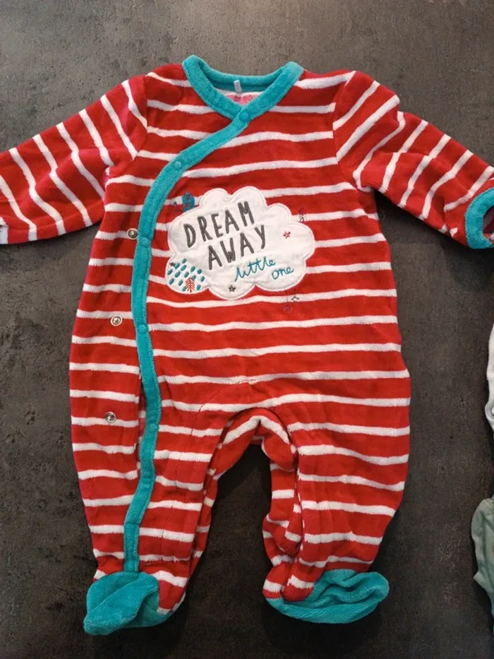 Lot 2 pyjamas - photo numéro 2