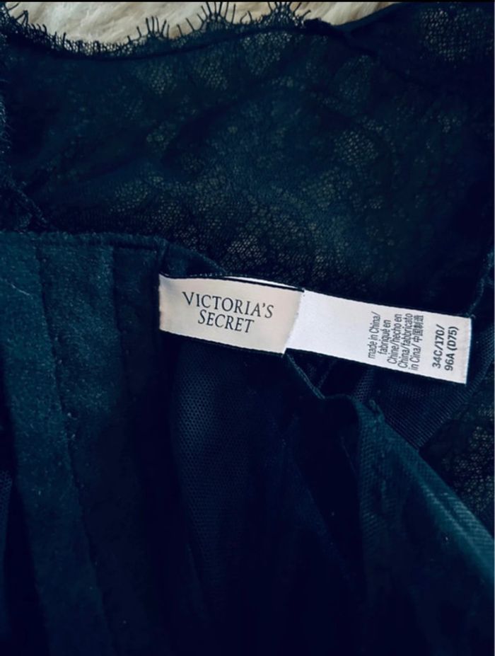 Sublime body dentelle charme push up Victoria’s secret - photo numéro 5