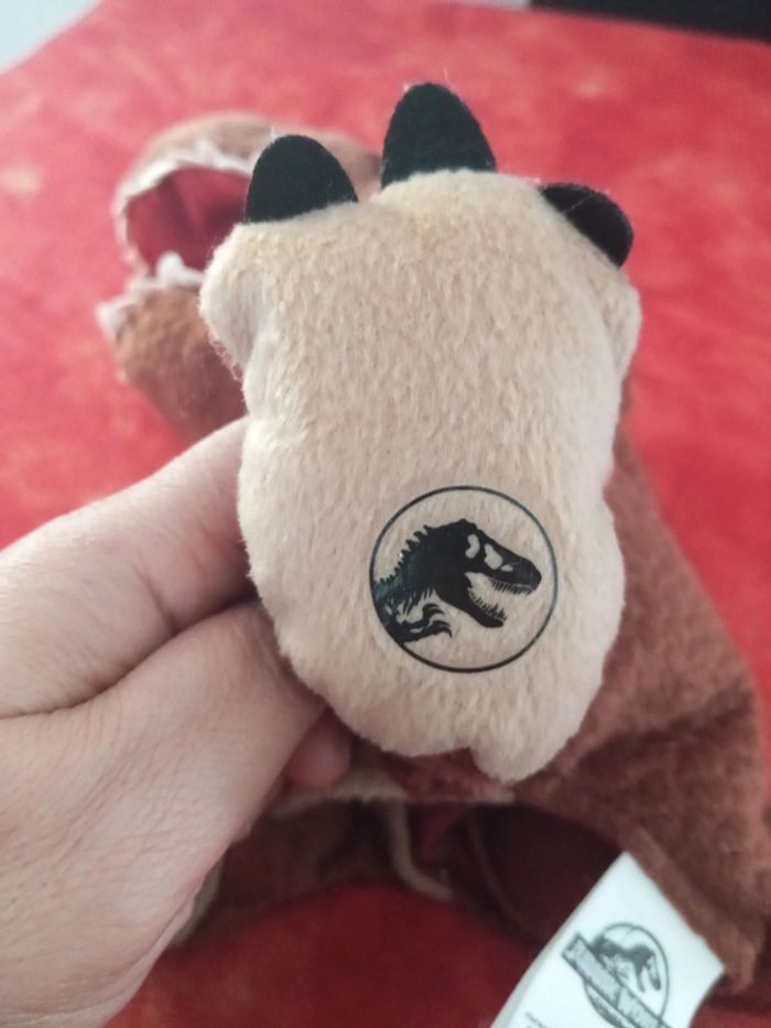 Lot de 2 peluches marionnettes Jurassic World - photo numéro 11