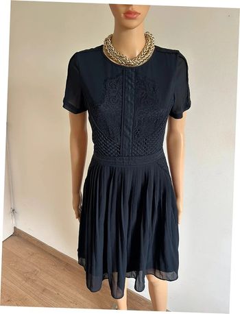 Robe bleue marine neuve à manches courtes avec dentelle Morgan taille 36 (valeur 85€)