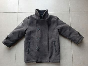 Manteau comme neuf gris foncé confortable et chaud