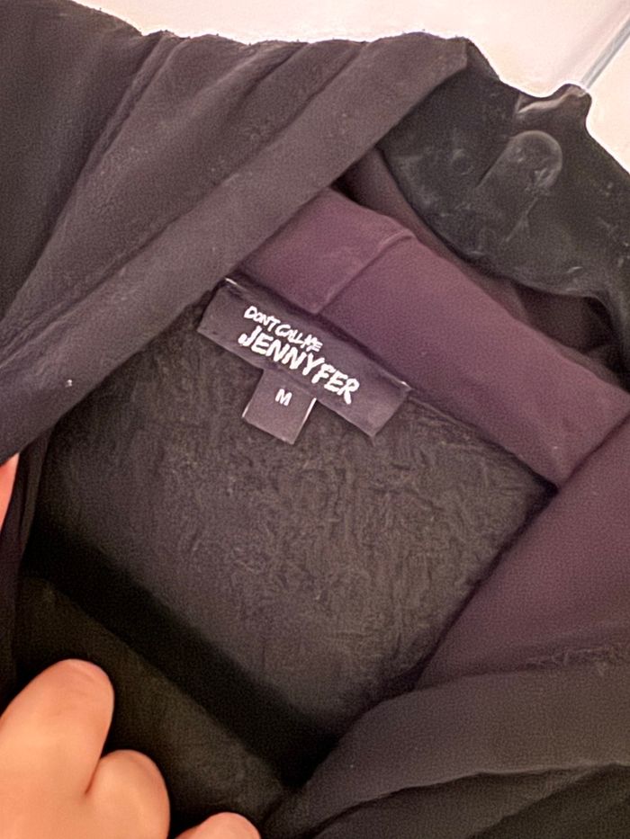 Pull à capuche noir - photo numéro 3