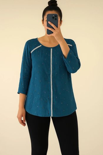 Superbe blouse de la marque Le Monde est à Vous, taille 40, en très bon état (TBE).
