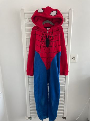 Combinaison / pyjama Spiderman - 8 ans 