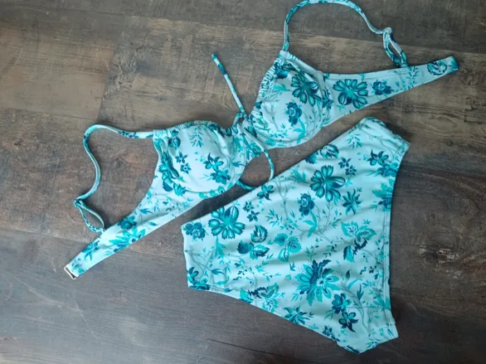 Maillot de bain - photo numéro 2