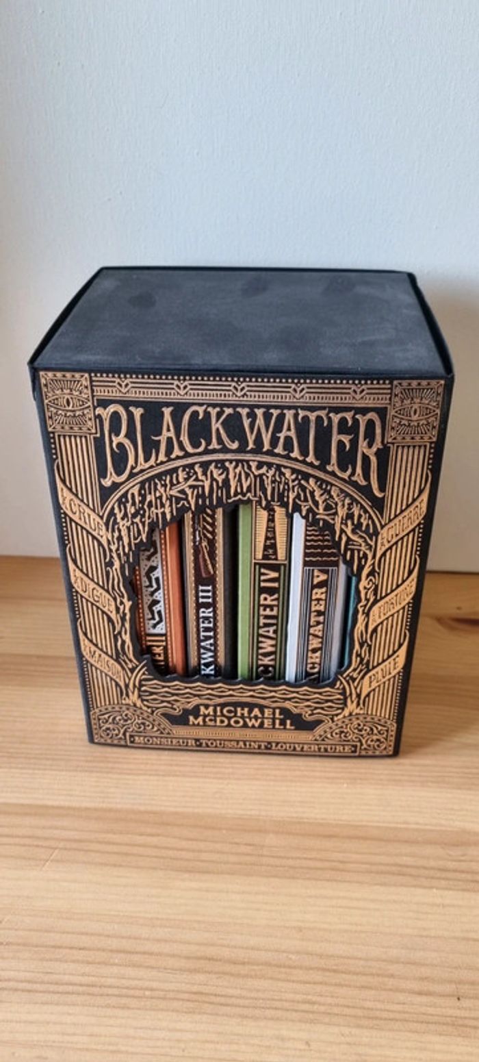 Coffret blackwater + cartes et marque page - photo numéro 8