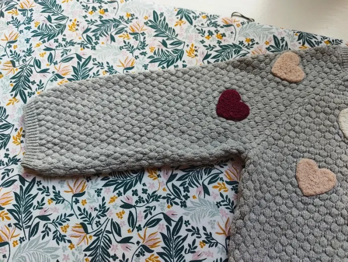 Pull H&M gris pour fille 74 cm - photo numéro 2