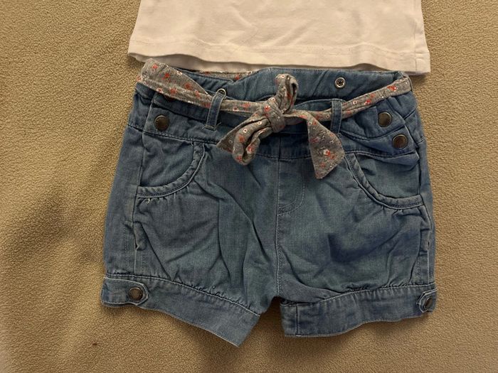 Tee shirt manches courtes et short taille 2 ans - photo numéro 2