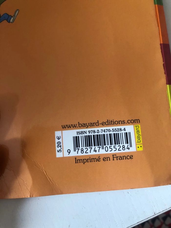 Livre les trois petits cochons est le méchant grand loup - photo numéro 3