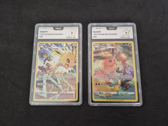 Lot pokémon Voltali et Pyroli TG01 - TG04/TG30 Épée Et Bouclier EB 9 - PCA 9 Fr