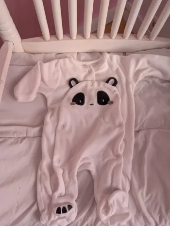 Pyjama Panda