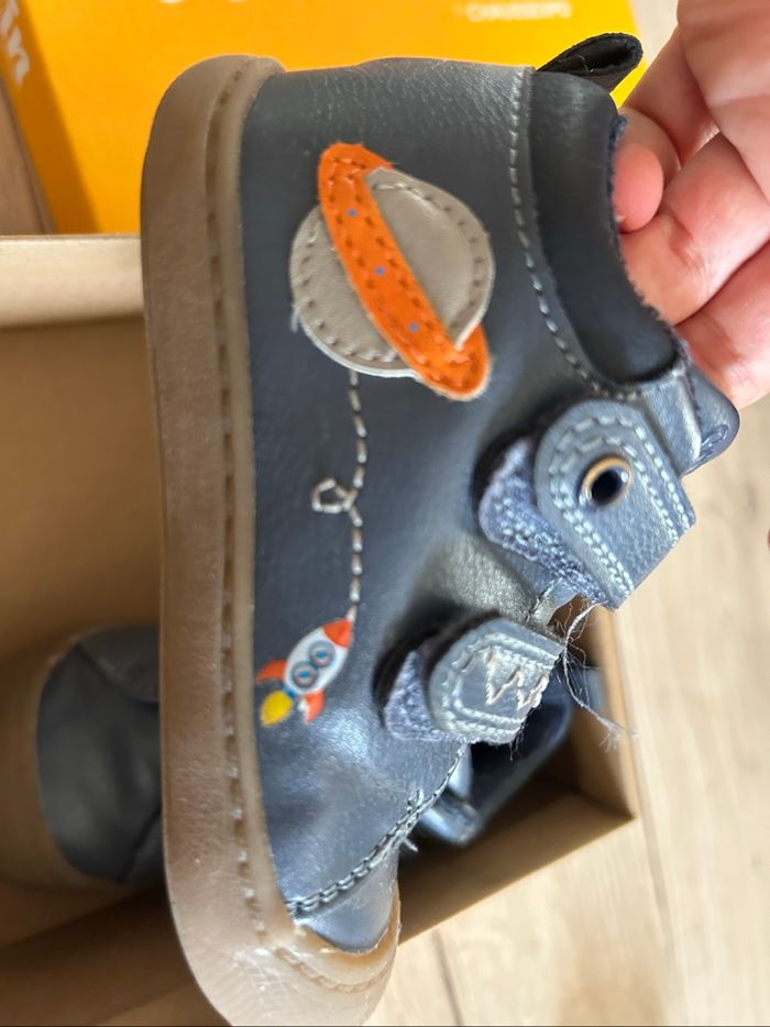 Chaussures en cuir pour enfant taille 21 - photo numéro 5