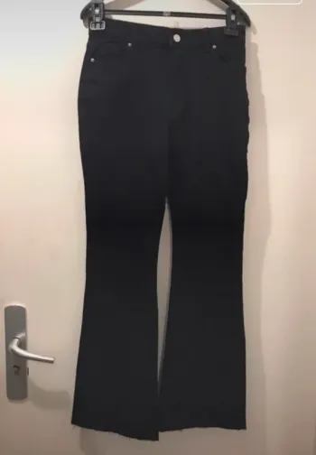 Pantalon jeans femme noir évasés pâtes éléphants taille M
