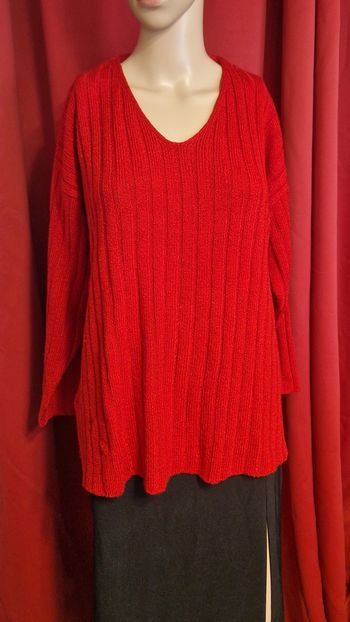 Pull rouge col V taille M Debbie morgan