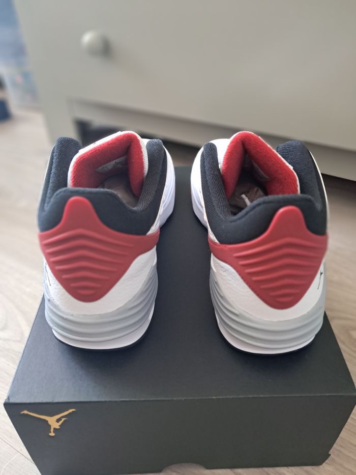 Basket Jordan Max aura 5 en 45 - photo numéro 5