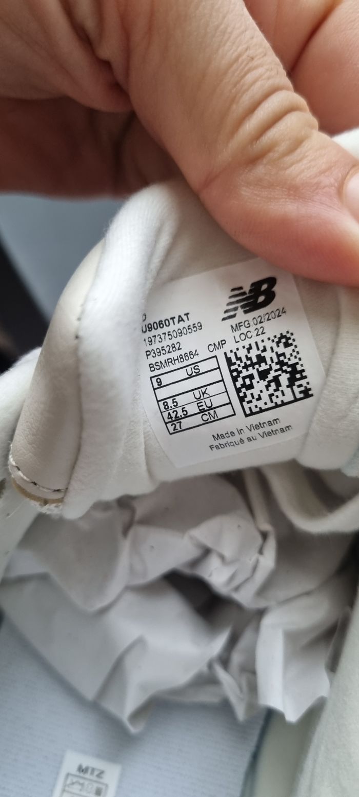 New balance 9060 t 42.5 100% Authentique - photo numéro 5