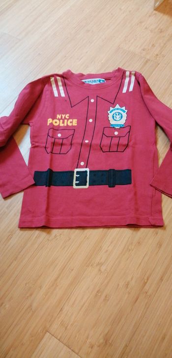 T shirt rouge manches longues