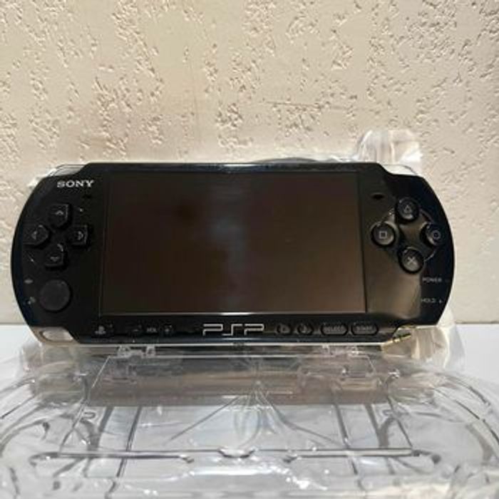 Pack Psp+ Adaptateur Audio Video + Chargeur - Neuf - photo numéro 2