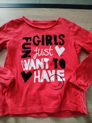 Tee shirt rouge 4 ans