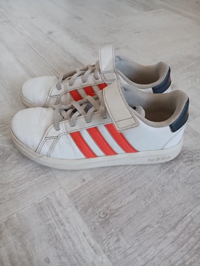 Baskets adidas pointure 34