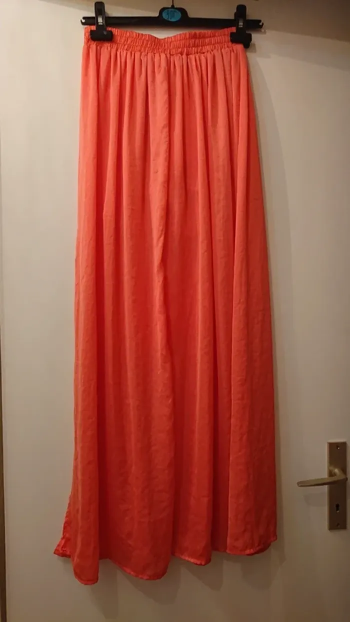 Jupe longue légère corail effet satiné - photo numéro 2